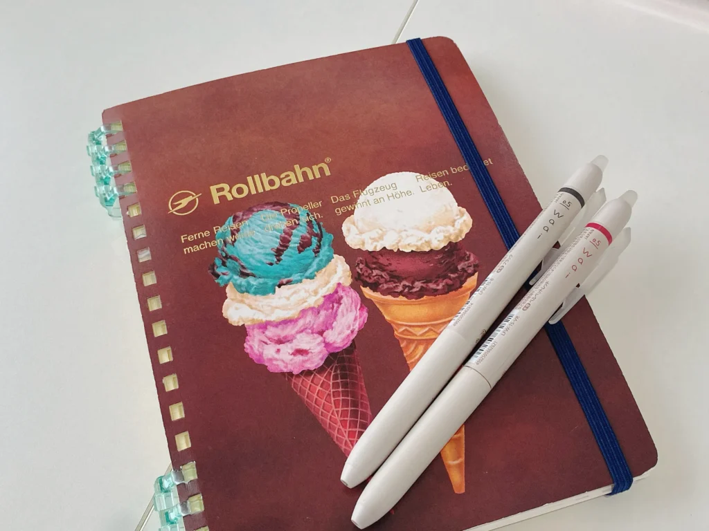 フリクションは世界的に愛され、指示されている文房具